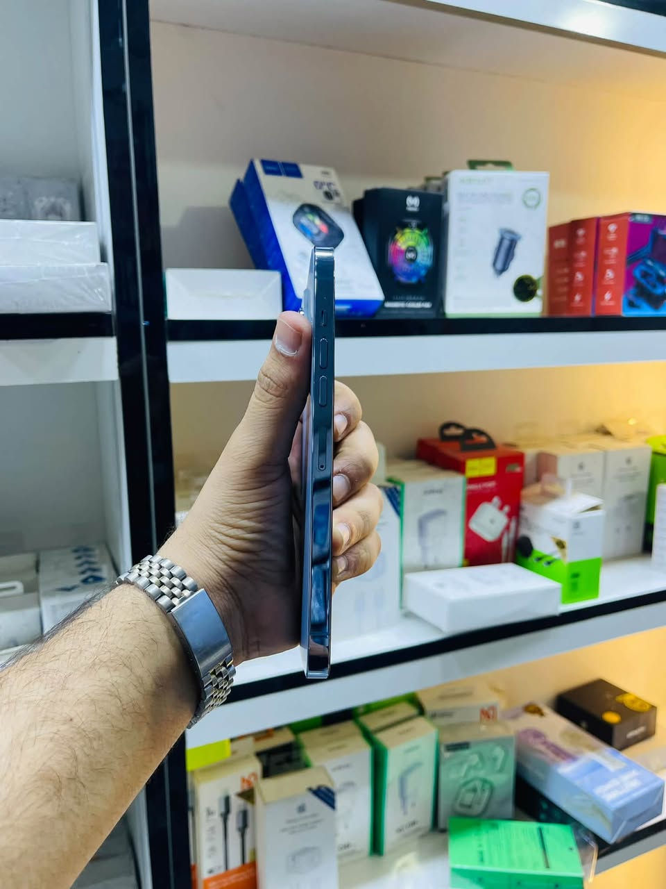 آيفون ١٣ برو ماكس • ٢٥٦ • نضيف ٩٥٪