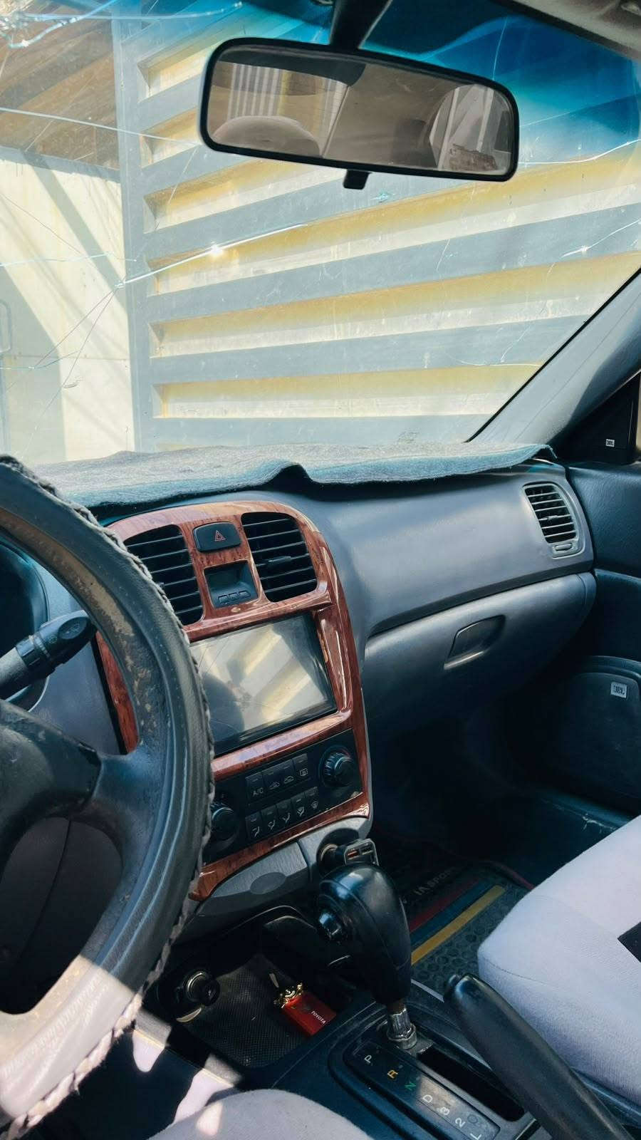 السلام عليكم
اوبتما كيا للبيع سياره جاهزة كلشي شغال بيها 
تبريد 
تخم تاير 
ويل كب 
كهربائيات شغاله 
محرك كير جديدات 
كبل للشارع
السعر 42
*********** للاتصال
