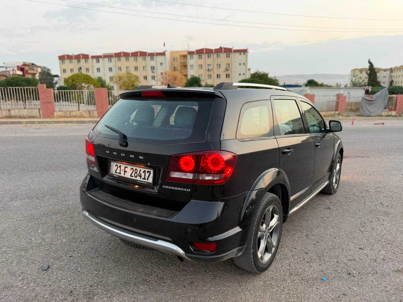 دوج جورني2016
فول مواصفات 
شاشه كاميرا 3ريز
كوشن كوشن كاره باي
ته بريد مه ركزي 
4بستون 
سعر:9700$
***********
