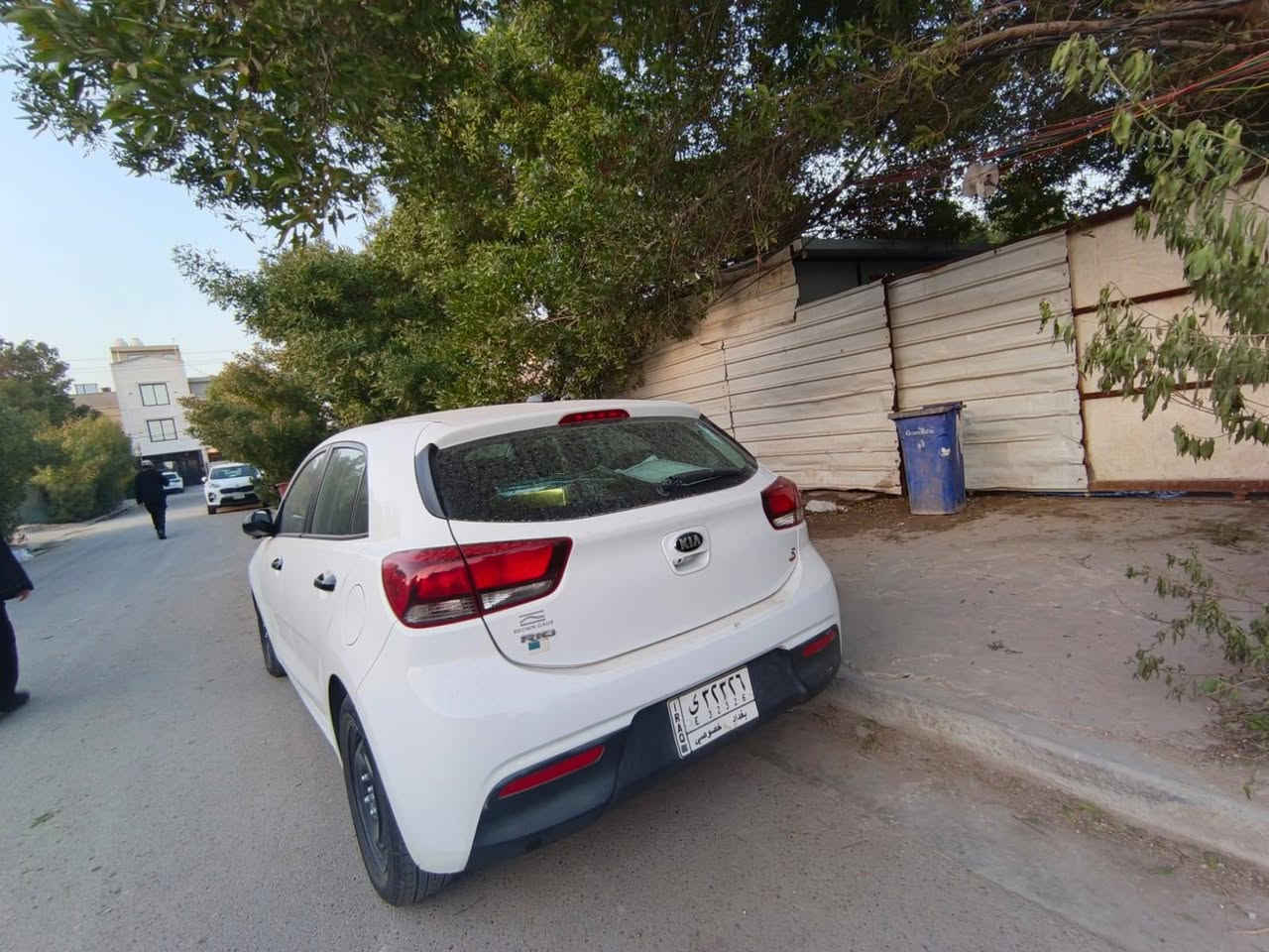 كيا ريو هاش باك موديل 18
ماشيه 65
محرك 1600 
حادث امريكا مرفق ويا الصور
بالعراق صبغ نصف  خلفي عكس السائق
العنوان الدورة
الرقم ***********
السعر 94وبيها مجال بسيط

نص مكتوب في الصور:
- Kia Rio 2018 White... Free bid history copart and iaai » Kia » Rio » Kia Rio 2018 White 1.6L vin: 3KPA25AB5JE120249 Kia Rio 2018 White 1.6L vin: 3KPA25AB5JE120249 BidFax.info 000-24167270-01/04/2019 INSURANCE AUTO AUCTIONS, INC. - IAAI.COM Final bid: $4300 Auction: IAAI SOLD Lot number: 24167270 Date of sale: 08.03.2019 Year: 2018 VIN: 3KPA25AB5JE120249