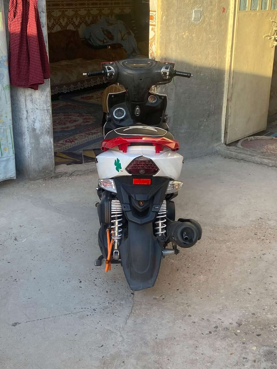 سلام عليكم شباب جيتي أر لبيع كفاله عامه بغداد البلديات سعر 950وبيه مجال حك جيه ***********
