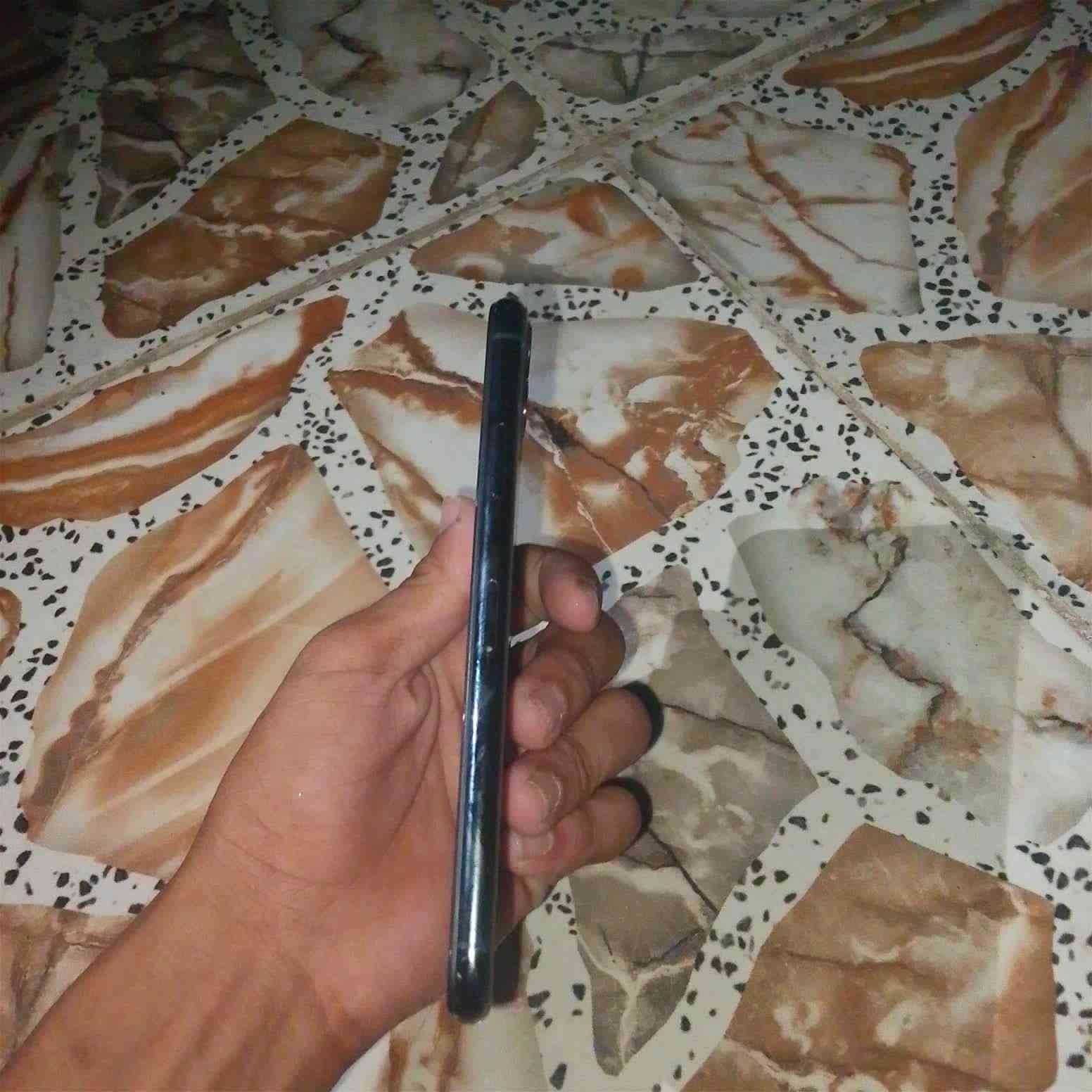 آيفون 11 برو ماكس ذاكره 256 تك سيم مبدل شاشه اصليه 3 خيارات بطاريه 76شرط اصليه نضافه 100% مثل ما موضح بل صور السعر 325 وبي مجال بصيط  *********** واتساب
