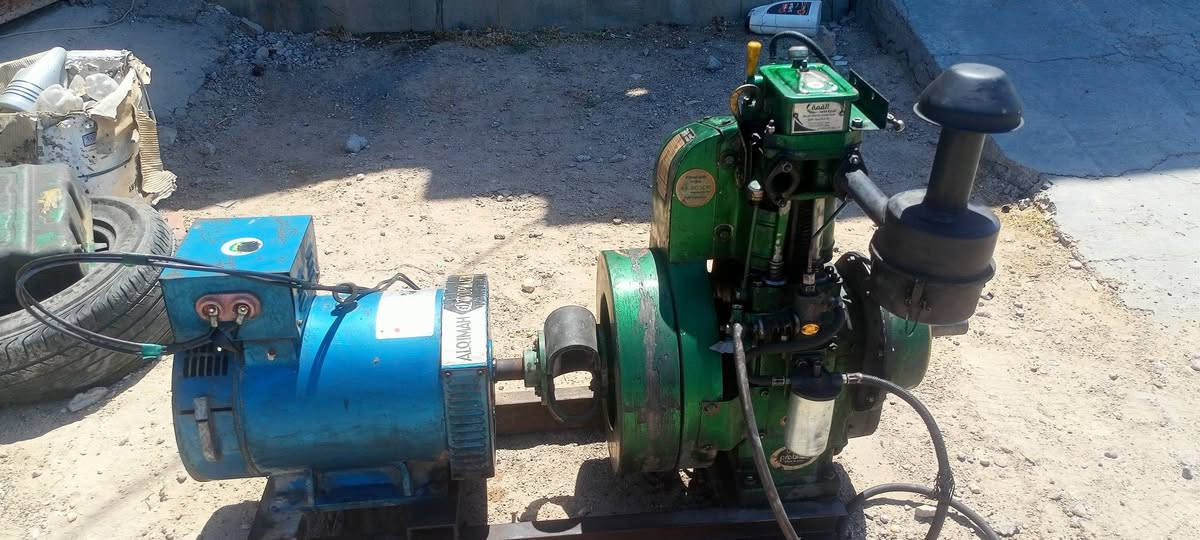 السلام عليكم للبيع مولد هندي نظافته 85 من 100 مولد مجفت جديد السعر 750 وبيه مجال بسيط مكان  الانبار العامريه الفلوجه بزيبز  قرب صدر اليوسفيه للستفسار الاتصال على الاقارم ***********.   ***********.
