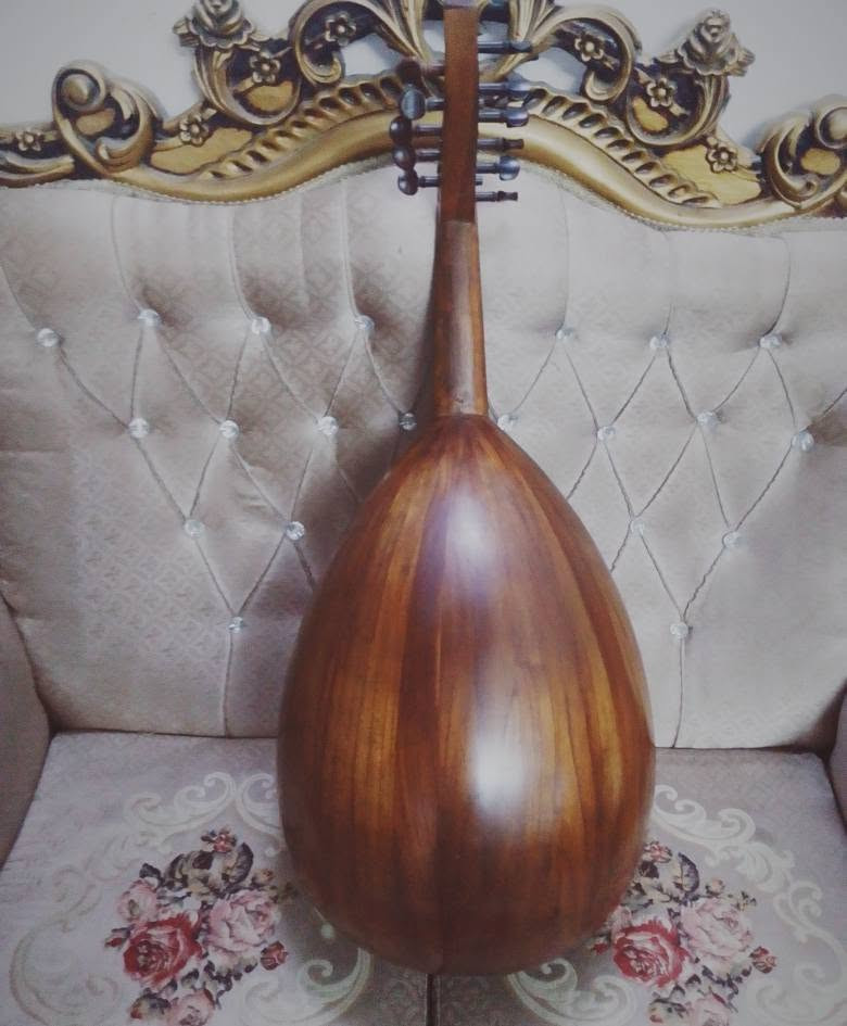 عود عراقي  100/100 قديم السعر  650 الف فقط
