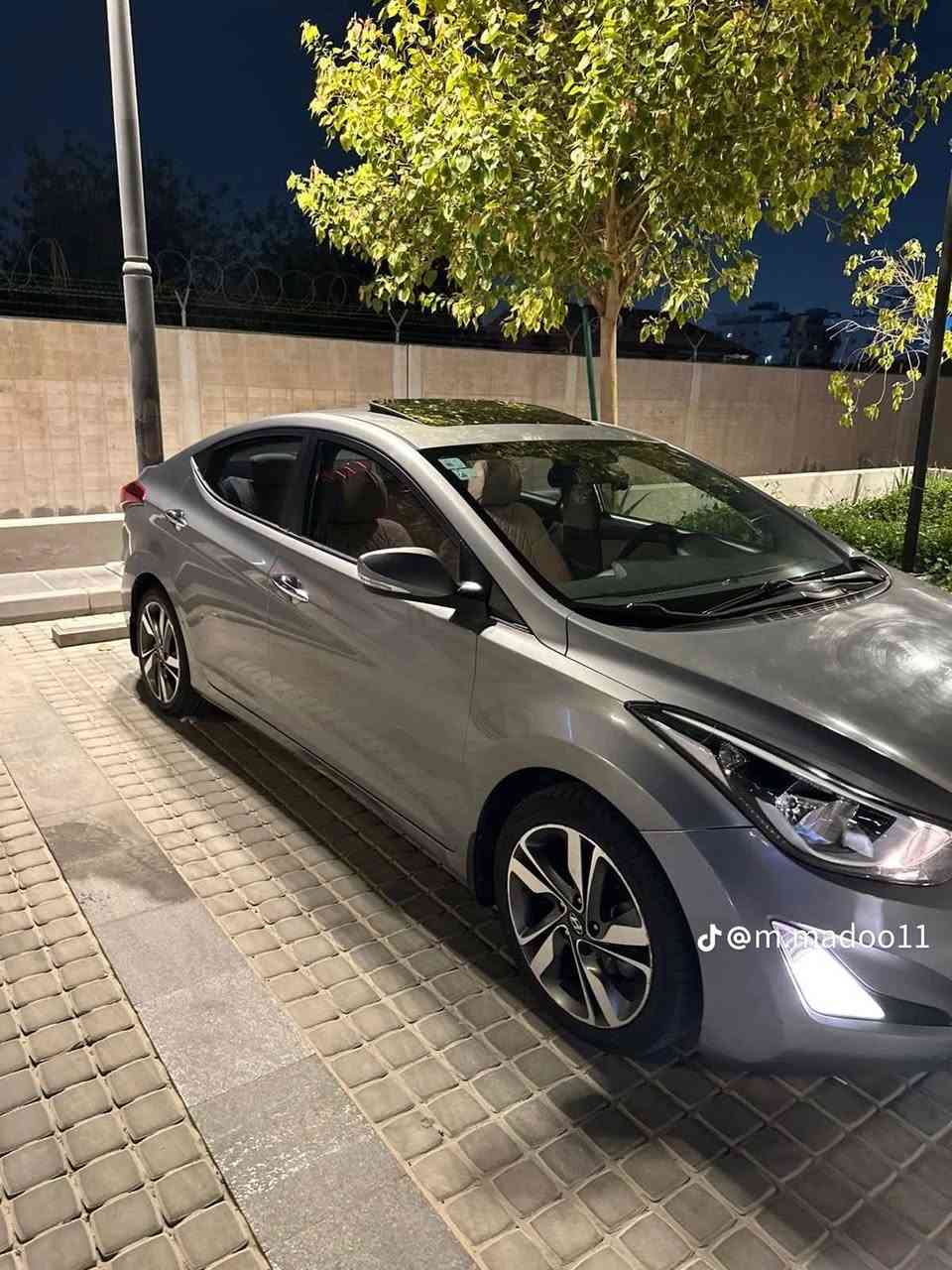 سلام عليكم انتره مديل  2016 سعر 95 بيه مجال بصيط رقم تليفون ***********
