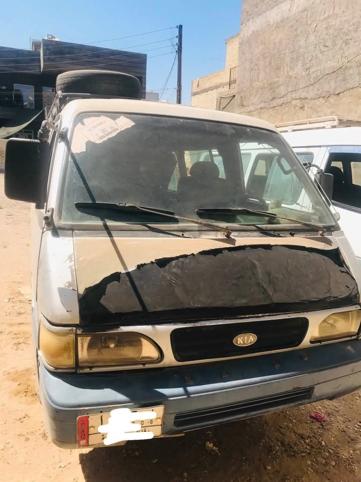 السلام عليكم سياره للبيع شرط تحويل وذا تريدها تسقيط هم ابيعها هيه ورقمها كامله روح سقطها او تحول بكيفك بعد عليها غرامات 950 الف وهيئة 400 الف طلع بيها صوت بالمحرك ماعرفه رايدها ب اربع ورقات فقط ‭***********‬
