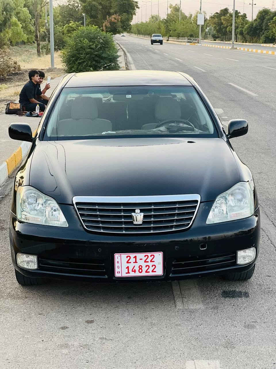 سەرەتا بەناوی خودای گەورە❤
شاهینە 2005 بڕاوە ڕەشی قەتران🖤
2دوگمە 
گێڕ گەورە مەکینە گەورە بێ دوکەڵ
100هەزار ڕۆشتوە سەیارەکە 
دوپەردەی بیلادی هەیە
کوشنی سەکن vip کە تا ئێستا لە کەم شاهینا شتی وا هەیە
تازە ڕۆنی گێڕو مەکینەی گۆڕاوە جامی هەڵ گیراوە خازی تەبریدی تیایە کارەبایاتی کامل چاک کراوە تەقەو ڕەقەی نیە سەیارەکە پێویست بە وەسف کردن ناکات زۆر لە ڕەسمەکان جوانتر نەبو نەتەوێ 
کۆدی نیە سەیارەکە
سیعر:45یەک مەجالی برایانە 
ژم:***********
admin🤍
