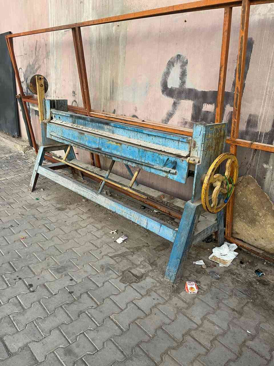 السلام عليكم اخوان مكلف بلنشر معمل pvc بلاستك تركي 3 فيس شغال شرط الفحص 6 قطع ويا الكمبريسر جبير 500 لتر مع معمل المنيوم طبر كتر معواجة  كامل. للبيع. مكانة بكركوك. الشراي. يتصل ع رقم صاحبة. اني مكلف ‭***********
