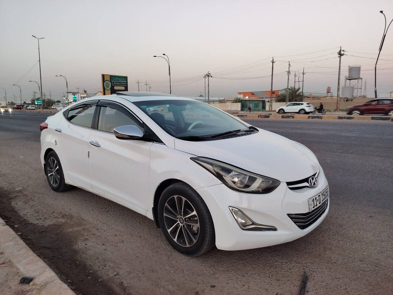 ***********
النترا
موديل ٢٠١٦
رقم بغداد انكليزي
سياره سنويه جديد 2030
سياره وارد خليجي مكفول كفاله عامه لاتبديل و لاصبغ بيه شبر جاملغ امامي بارد مكينه ١٨٠٠ دوش سياره سياره فول واحد على واحد فتحه سقف شاشه كبيره تبريد ثلج قطعتين سياره كولش حلوه
 السعر 113 بيع مستعجل وشراي يتصل ماجواب خاص مكاني بابل مركز مدينه

