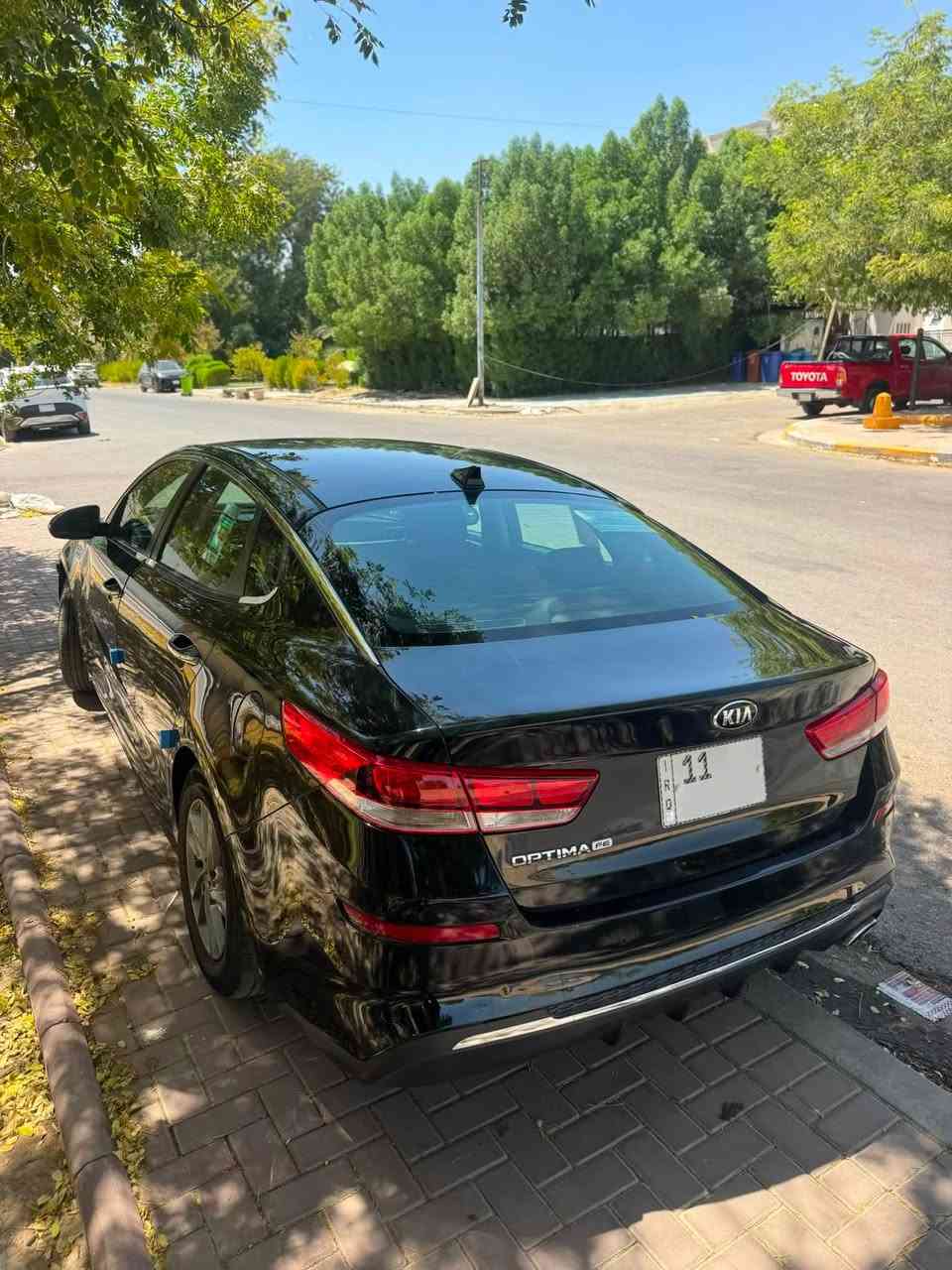 سلام عليكم للبيع اقرة تفاصيلهة كاملة واتصل وتامر
كيا اوبتما  2019 امريكي حادثهة بس بنيد فقط بدون أي شواصي ولا لغود صور حادث موجودة  واكو طخة بسيطة بل باب مال سايق ممتصلحة بعدهة  ترجع بارد 

سيارة جديدة حرفياً ماشية فقط 66 الف. بسمي ورقمهة بغداد. ارقام انكليزي هزة كلة جديد 

مكينتهة 2400 مكفولة من كلشي 

گير مكفول من كلشي 

تبريد اذا مو ثلاجة كروتك علية 

صدرهة وضع شركة بعدة جديد امامي وخلفي 

تخم تاير شديتة قبل شهرين 

شاشة چبيرة وتدعم ابل كار بلي بلادي 

كامرة خلفية + حساسات خلفي 

رادار نقطة عمياء 

رادار خروج من المسار 

كروز كونترول 

تحكمات ستيرن اكيد جهتين 

3 مودات قيادة 

اشاير بل مري 

لايتات كلهة زنون عالي ناصي 

مسويلهة ادامة كاملة لغرف الاحتراق وتبديل بلكات ونوزلات كلة اصلي 

سيارة جاهزة كلشي متصرف عليهة 

وكلشي اكو بل سوك أخوان اكو تعبان واكو النظيف وهذ حلال مُسلم 

السيارة معروضة ب 127 ورقة وبيهة مجال بسيط حك جيتك  مكاني بغداد حي الاعلام. 

***********
