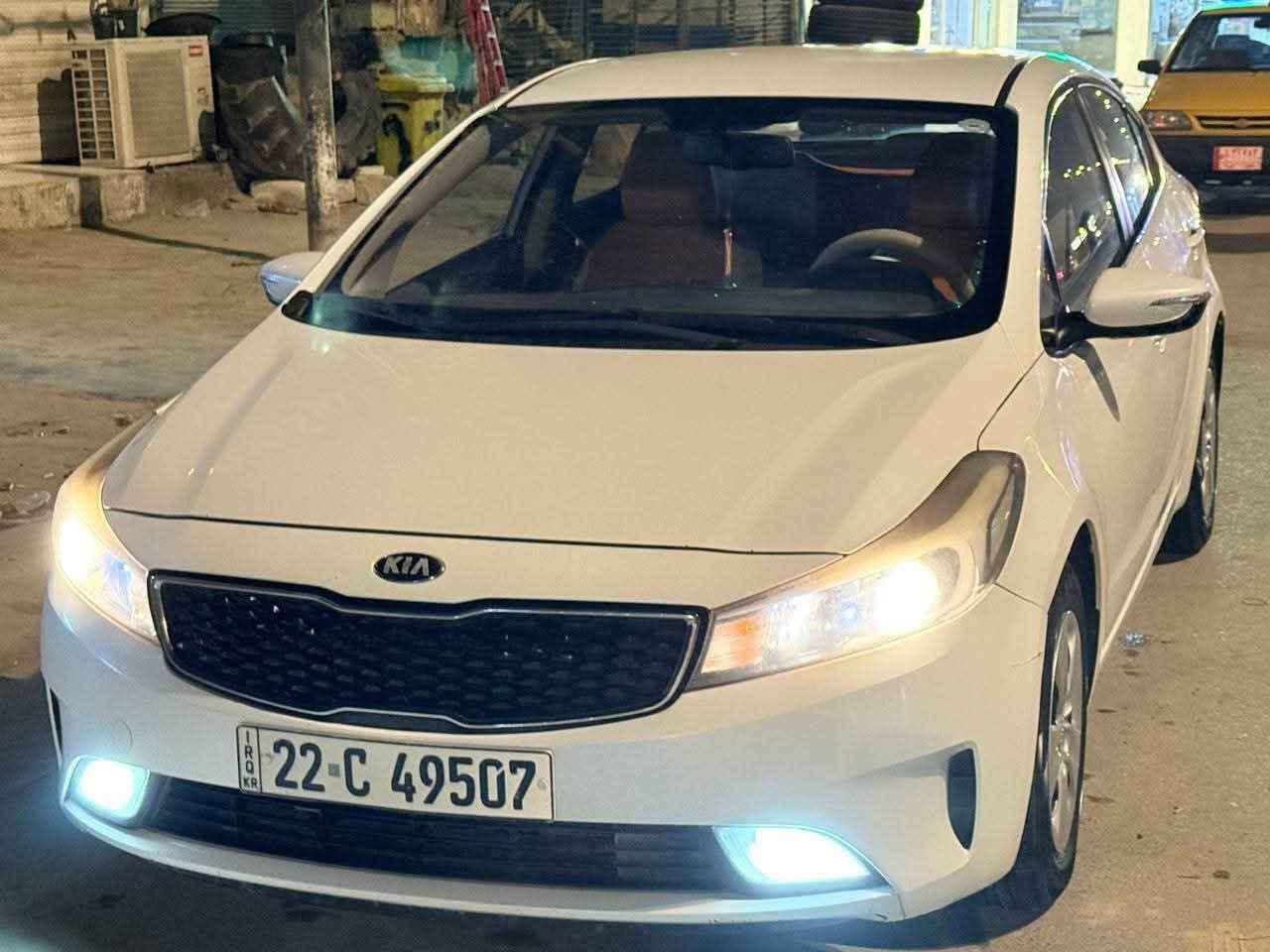 سيراتو • ٢٠١٧ • شخط باب السائق