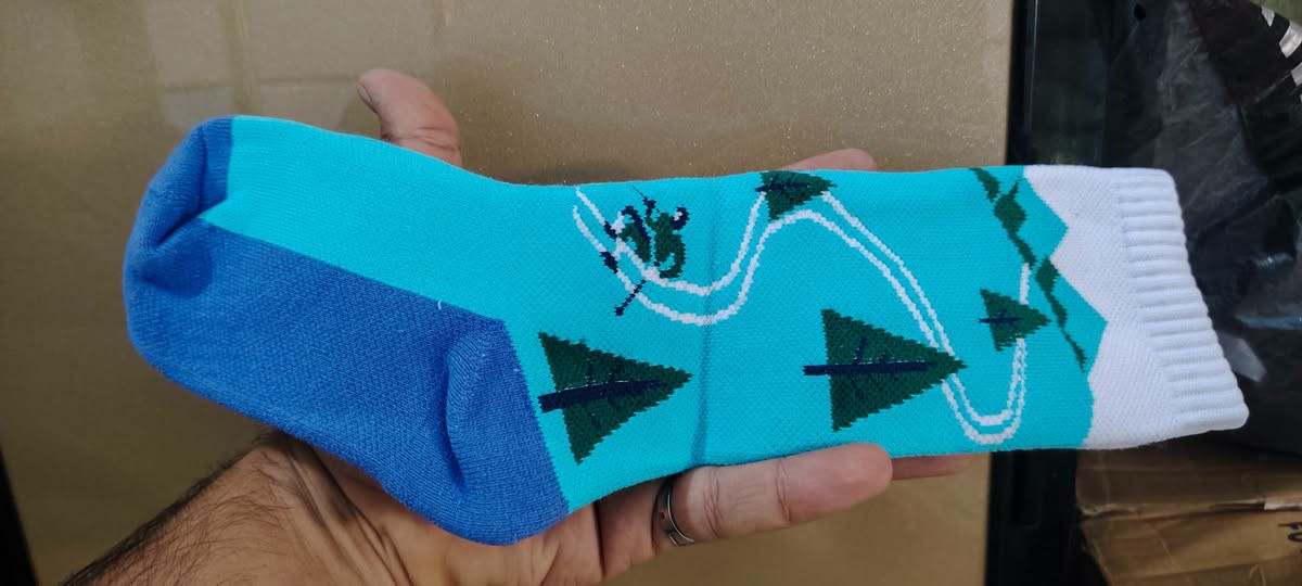 جوارب شتوية • سميكة • قطن وصوف