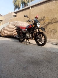 بوكسر مرقمه موديل 2023 مسجله بسنويه 2022شهر 11يوم29 ماشيه ٤٥الف مبدل ب...
