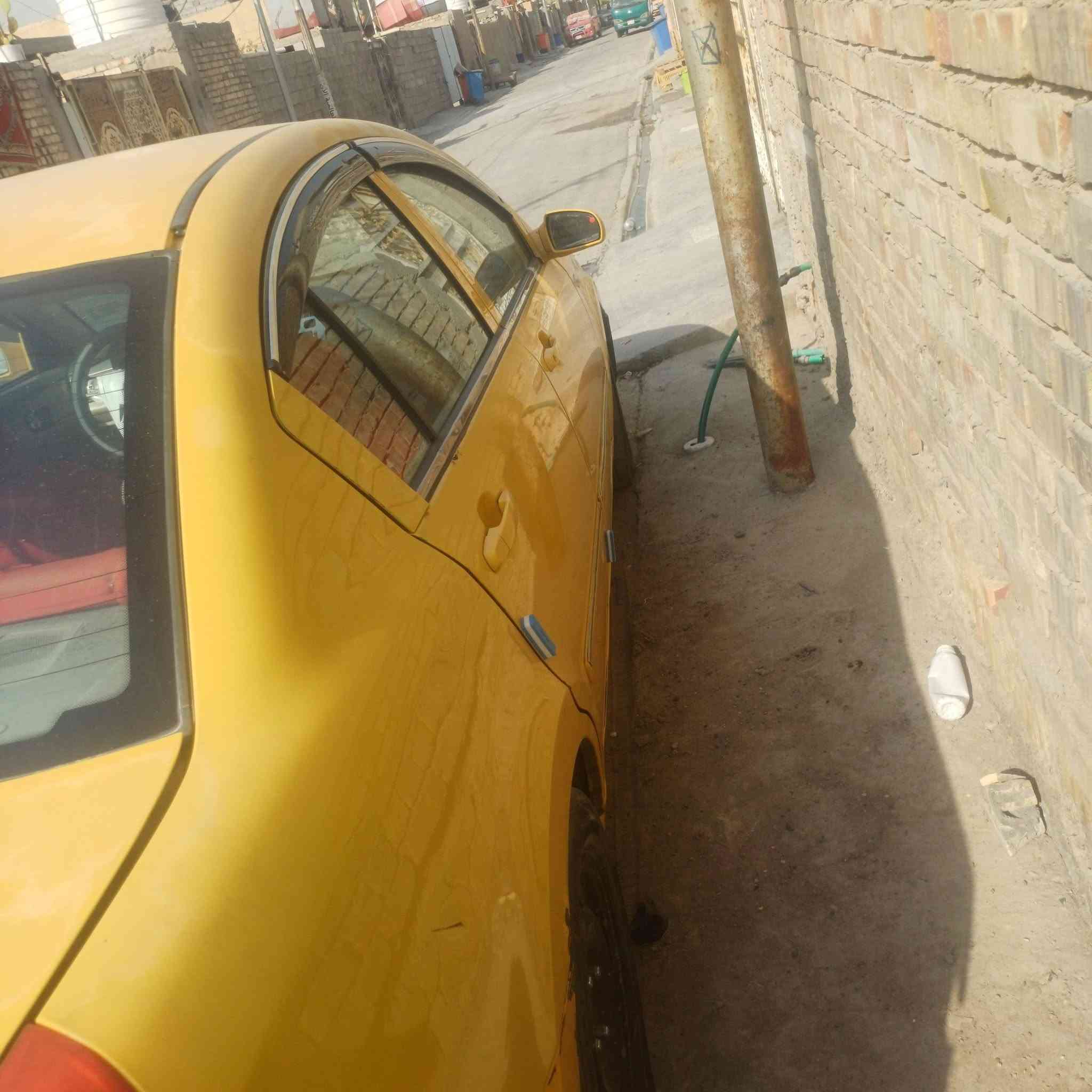 شيري a فايف موديل 2011
كير مكينه خير من الله 
سياره بيهه ملاحظات بسيطه الموجوده بل صوره 
تبريد عاطل   دبلات جدد الصدر عوزه شغلات بسيطه  تحويل ثاني يوم ما مطلوبه ربع السياره عنواني بغداد المعامل بستان سامي 
السياره معروضه 27 وبيها مجال 
***********
