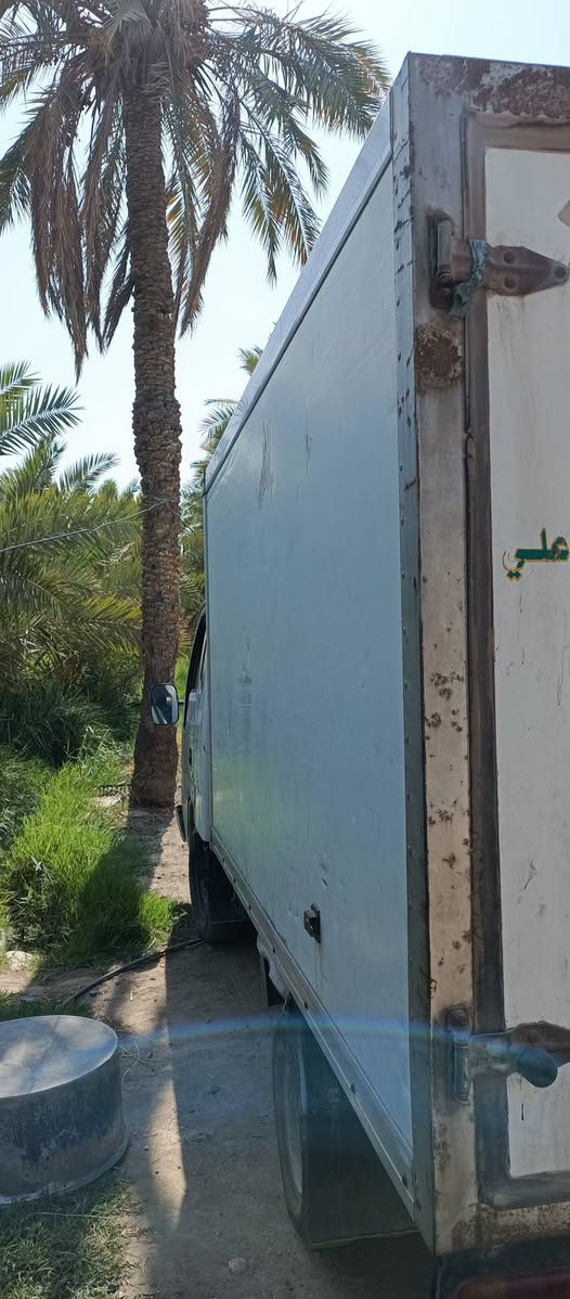 سلام عليكم سياره فونتيره موديل2000 البيع التواصل على الرقم ***********
