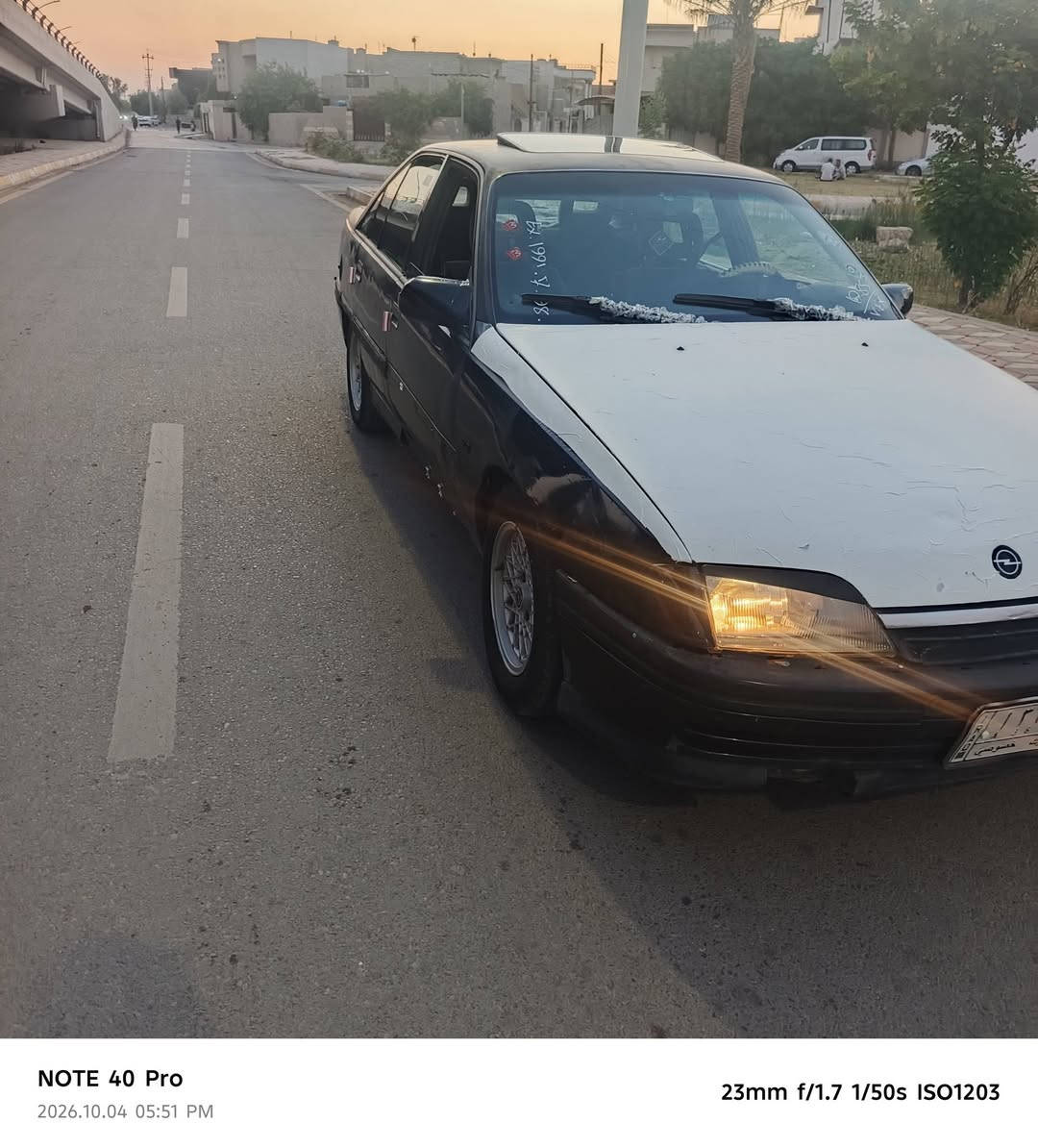 السلام عليكم سياره للبيع اوميجا موديل 93 حجم 20 فول اوتوماتيك جير محرك كل عيب ما بيه مشروع وطني دفتر بنزين موجود سنويه ساقط بال 25 سياره وين ما يعجبك اطلع ترايها حيل حلو السعر 26 وبيها مجال العنوان كركوك رجاء اقساط وبالمده ما نبيع شرط التحويل غرامات صفر والشراي يتصل على رقم الموبايل***********  سياره على بلاد لا ضربه ولا قلبه وبدون معجون

نص مكتوب في الصور:
- NOTE 40 Pro
- 2026.10.04 05:51 PM
- 23mm f/1.7 1/50s ISO1147
- NOTE 40 Pro 2026.10.04 05:51 PM 23mm f/1.7 1/50s ISO544
- 2026.10.04 05:52 PM
- 23mm f/1.7 1/33s ISO5181
- 23mm f/1.7 1/50s ISO2371