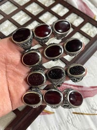 للبيع ١٤ قطع ١٠ عارف و٢ جراح وثنين قلم زني سعر القطعه ١٥٠ الف شلع ١٣٥ ...