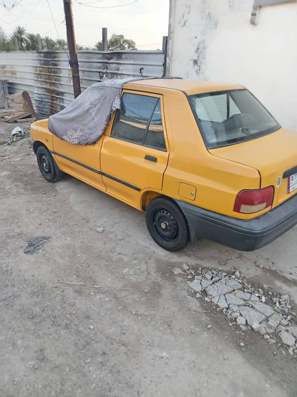 سلام عليكم
بيها قطعتين صبغ سيارة 🚗 حلوه خير من الله 

موديل 18 @إشارة
اتصال ***********

