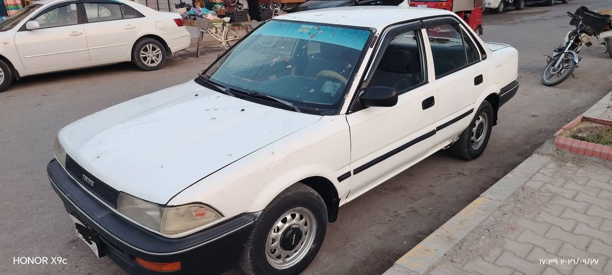 كورلا 90 يسرى بلاد
بيع او مراوس 
كير عادي
كير عادي 
السعر 42 بيهه مجال 
رقم بغداد مشروع وطني
كير ومكينه جدد لا تبخير ولا تنقيص ولا حت نضوح
حداديه كامله حت دبلات
داينمو جديد
فريز جديد
ديلكوو جديد هوه والوايراات
تايرات كلهن نظاف
باتري جديد 
تخم تاير
نقوصاته فقط مشط ستيرن
بس داير جاملقات خلفيه صبغ
بقيه سياره كلهه بلاديه بدون صبغ ولا ضربه 
مكان بابل

السعر 42 بيهه مجال
بيع مستعجل 

***********

نص مكتوب في الصور:
- HONOR X9c
- ١٧:٣٩ ٢٠٢٦/٠٩/٢٧
- HONOR X9c 17:39 2026/09/27
- ١٧:٤٩ ٢٠٢٦/٠٩/٢٧
- ١٧:٤٠ ٢٠٢٦/٠٩/٢٧