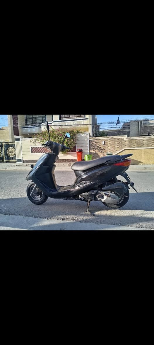 السلام عليكم  دراجه بريز خير من لله دراجه ختم واحد دراجه تخبل    للبيع  سعر 450 وبيها مجال قليل 
  وذا مراوس بدراجه شحن حجم كبير عادي  💁   

اتصل وتدلل  *********** واتساب 

***********  اتصل وتدلل
