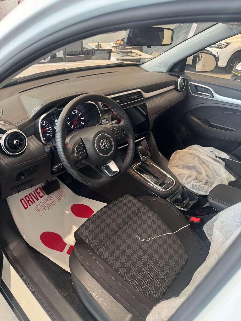موديل 2025 mg ZS 
محرك 1,500
سعر 18,550,000 د.ع  بدون الرقم 

و مع الرقم 20,750,000 د.ع 
مرقم أربيل وجاهزة للاستلام 
الموصل / المعارض الجديدة 
معرض العباسي وكيل معتمد لدى mg 
***********
*********** دهوك, العراق
