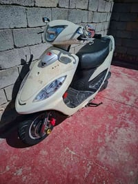 كامكو بوليسي • ١٥٠ • موديل ١٩