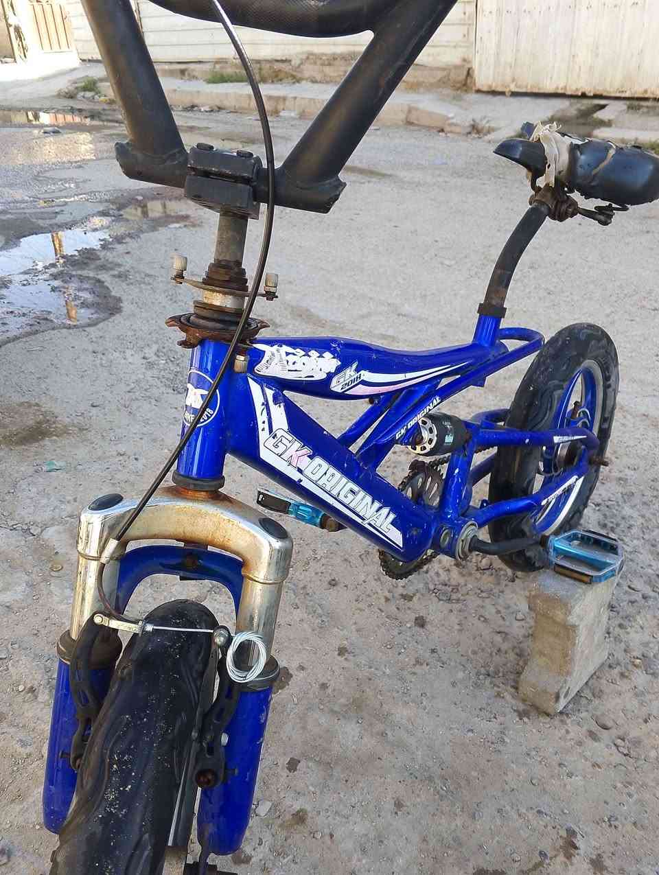 سلام عليكم  باسكلات عدد ثنين البيع  حجم  16 باسكل ازرك ما بي نقص  ثاني بس بريك خلفي  سعر ثنينن 50 بين مجال  مكاني بغداد البياع شرطة الخامسة شراي خادم  راسني واتساب ***********
