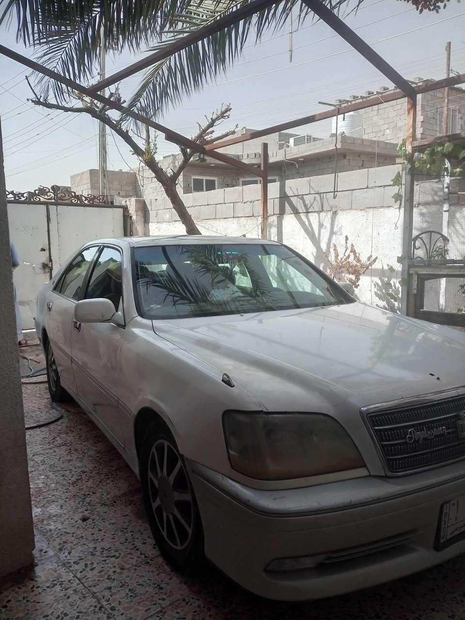 السلام عليكم جنون للبيع موديل 2000
دكمتين كفالة گير مكينه وحداده 
 و الكص والنقل والاصوليات والضربه القويه
مكينه فيفتي 3000 فيشتين 
باتري جديد 
مشط جديد 
باور جديد 
سياره عليها إدامة 
سنوية منتهيه ب شهر ٣ تحويل ثاني يوم 
رقم كربلاء المقدسة 
سياره بيه ضربه بلصندوك وراجع بارد 
تبريدها بيه ضعف يعني يحتاج كمبريسر 
السعر 108 وبيها مجال قليل 
مكاني البراضعيه عويسيان مقابل القصور 
***********
