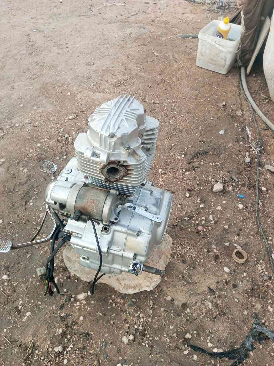 السلام عليكم مكينه للبيع موديل 23 شرط فحص مجفته بوش وبستم عينه وكلجات جدد مكاني ناصريه مركز السعر 100🌹***********
