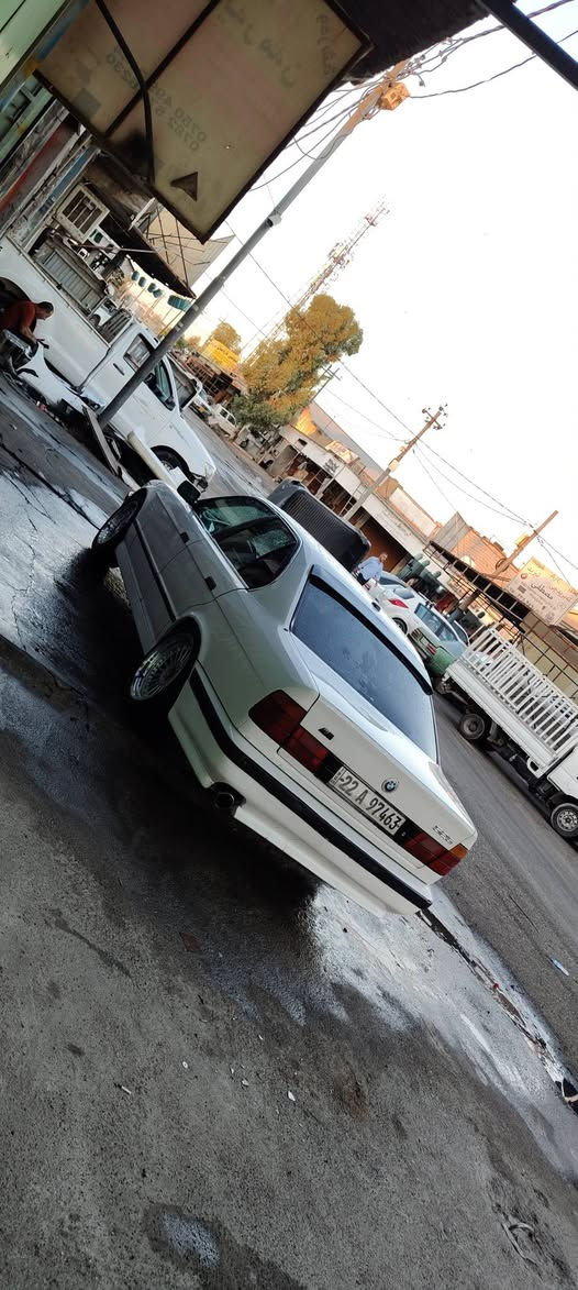 سلاو هاوریان بیئم بۆفرۆشتن یان گۆڕینەوە 
گێڕو مەکینە بەشەرت مەکینە 20گێڕ حادیە دوجامی پێشەوە کارەباییە سەیارەکە بێ نقوستانیە بێ حەیبە هی بن دەستی خۆمە هەموو گیانی بەشەرت چوار تاییە ویلی خاوێنی لەبنە چوار پارجەی هەییە من بەحام دەیفرۆشم وەر گەڕان بڕاوە بەشەرت بەناو کردن بەشەرت  
بۆزانیاری زیاتر دەتوانی نامە بنێری یان پەیوەندی بکەی (***********) أربيل, العراق
