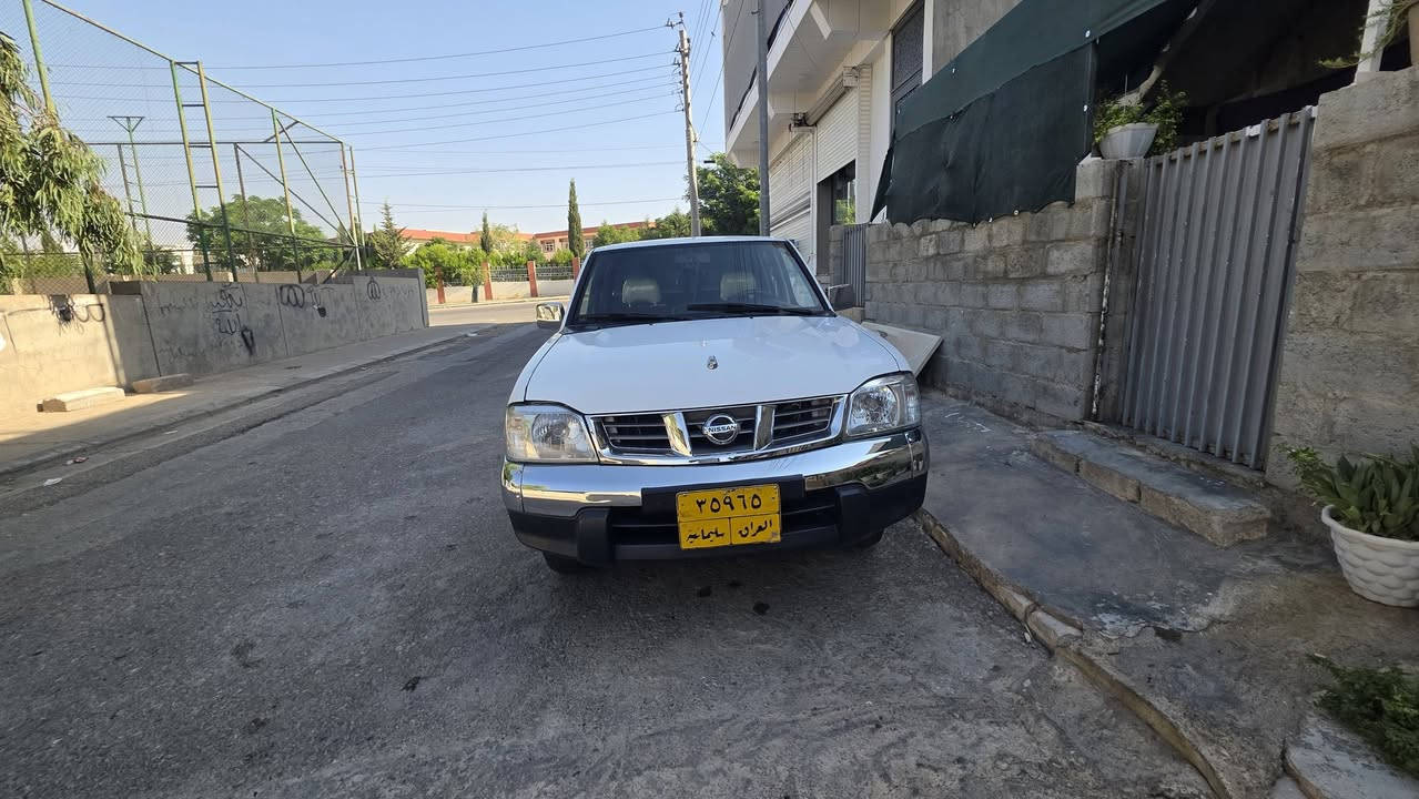 ئەم پیکاب بۆ فرۆشتن مۆدیل 2008دوو پارج بۆیاخی هەیە مۆنیدو جەمەلاق سیارەكە زۆر پاکوو ماڵی دۆست سعر125$ مکینەی نکراوەتەوە بشرتی فیت سەنەویشی بسەر نەجەوە مانگی 12بەسەر دەجێت شوێن دەربەندیخان بۆ زانیاری زیاتر  ژ.م***********
