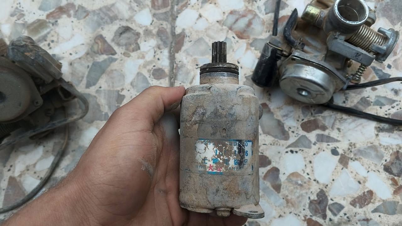 دبل خلفي 
كابريتر تجاري
كابريتر حاويه
ويل كامكو
سلف تشغيل 
لبيع اغراض تفصيخ
تواصل ***********
