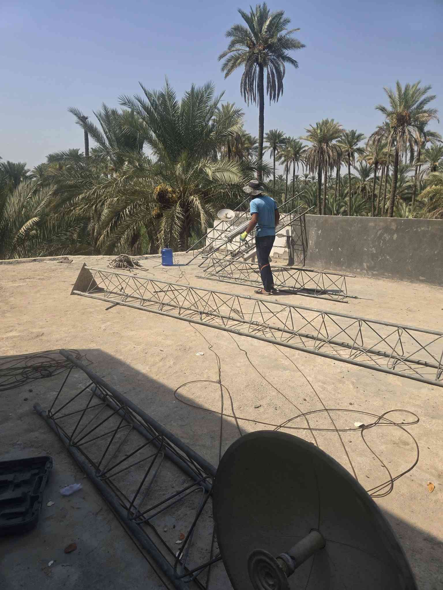 تم تفصيخ ونصب ١٨ م كربلاء طويريج.
***********
علاء
