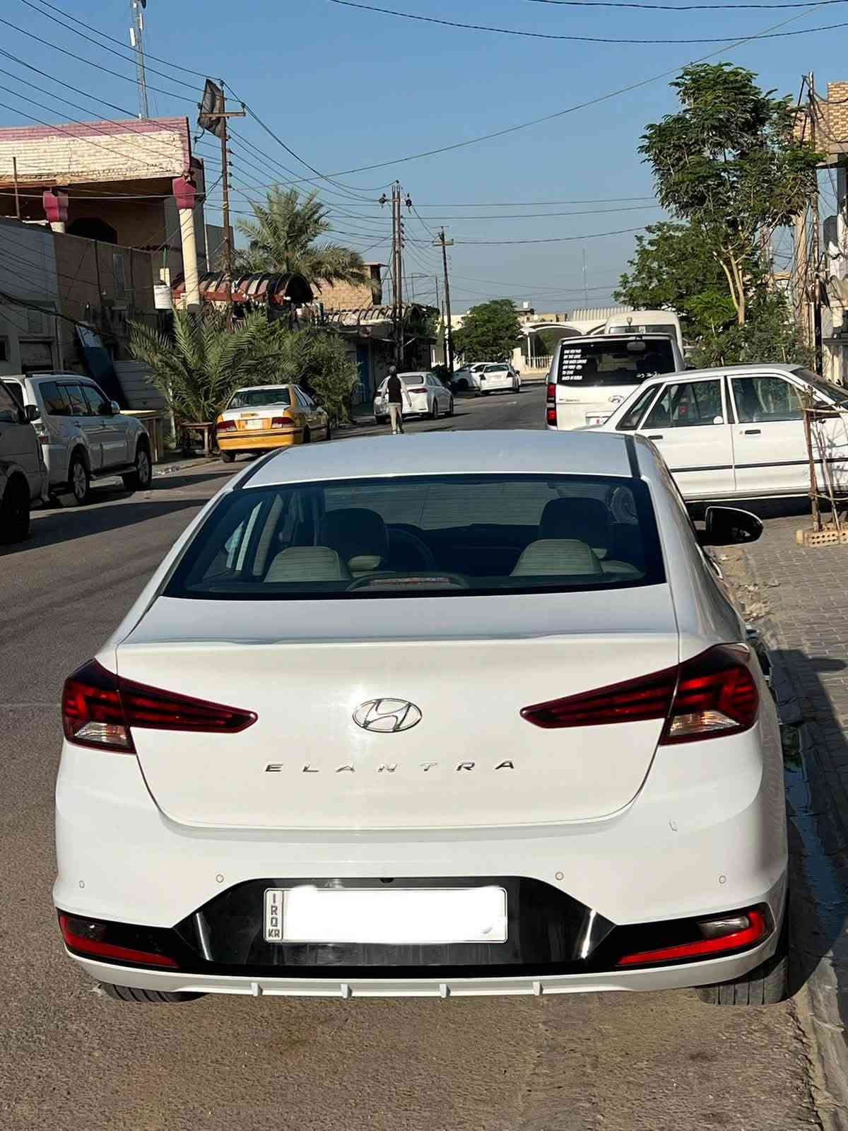 النترا 2020 خليجي 
فول مكفولة 
ملاحظات بسيطة 
السيارة بلا حادث او ضربة
السعر 168 وبيها مجال بسيط 
النجف 
مراسلة على الخاص
