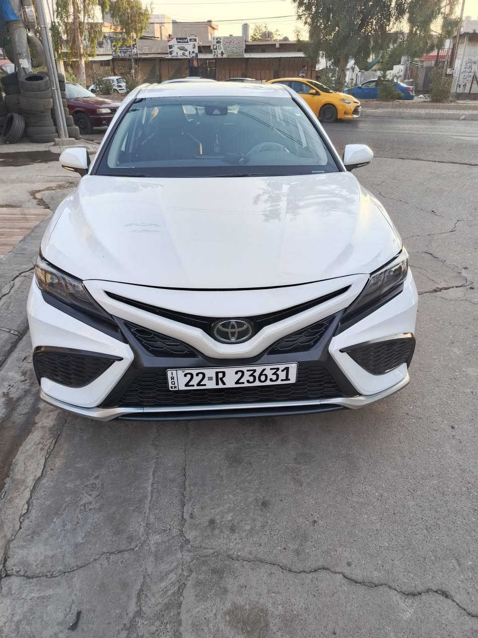 كامري 24 امريكا SE بيه 3 قطعه صبغ بونيت وجاملغ خلفي وباب مبدل خلفي جاملغ وباب بدون دواخل  بس من كدام بيه راس شاصي مرقم بسمي كوبون بنزين كركوك وياها سعرها بلاش بلاش 188 تعرف ابيض و24 ماكو هيجي سعر ***********
