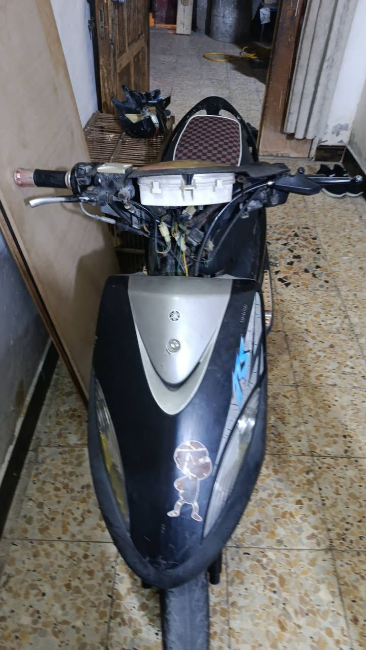 السلام عليكم دراجه ماكس عدله دراجه نضيف وحلوه بيه شلعه بل مشي تخبل كلاجات جديد دبلات كدام جديد الكفرات مال الوكاله كله مختم دراجه مفتوحه مره واحد فقط مكاني البصره الحيانيه رقم الهاتف ***********سعر 650بيه مجال
الكفر ماله موجود والايت موجود
