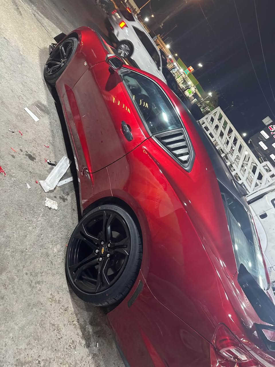 سلام عليكم كمارو RS 2023 معروفة مواصفاتها سيارة تخبل بمعنى الكلمة حتى جيك ممشتغل بيها عليها ويالة مال 1LE وعليها اضافة كزوزات تحكم بل ريمونت سيارة ترايها يخبل كير ومكينة مكفولات ممفتوحات بلاديات بنيد معدل مالتها نفسة بس جاملغات امامية مبدلات اصليات بيها شاصي ولغد وكدامك صور الحادث السعر145 وبيها مجال قليل مكان السيارة بغداد الغزالية***********
