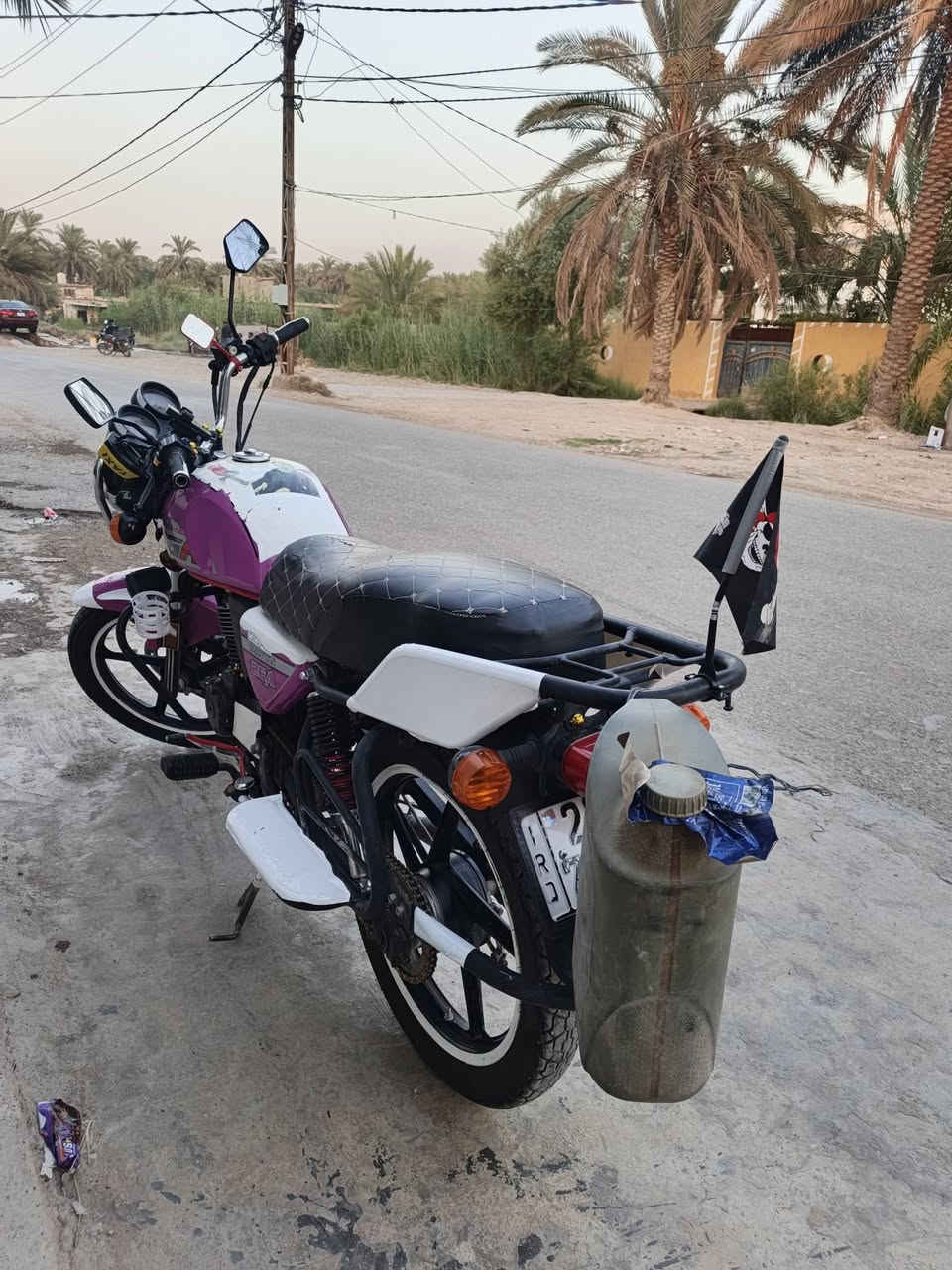 السلام عليكم دراجه للبيع دايوان 22 مرقم ديالى  محرك 200ccدراجه مكفوله المكان ديالى الخالص التحويله الرقم ***********
