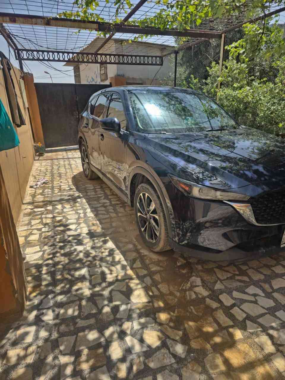 🚘 للبيع مازدا CX-5 فول مواصفات
🔹 الموديل: 2023
🔹 السعر: 165 مليون
🔹 الموقع: ديالى – بعقوبة – المفرق
🔹 المواصفات: محرك 2.5 لتر، دفع رباعي، ناقل حركة أوتوماتيك، فتحة سقف، مقاعد جلد، شاشة وسطية، كاميرا خلفية، حساسات أمامية وخلفية، تشغيل بصمة، دخول ذكي، تحكم بالمقود، مثبت سرعة، تكييف أوتوماتيك، إضاءة LED، جنوط ألمنيوم، أنظمة أمان متطورة.
🔹 للاستفسار والاتصال: *********** 📞

✨ سيارة نظيفة وفول مواصفات، الضرار في الصوره

نص مكتوب في الصور:
- Mazda C...
- bidfax.info
- 99937 - 04/15/2024 - IAA Inc.
- 199937 - 04/15/2024 - IAA Inc.