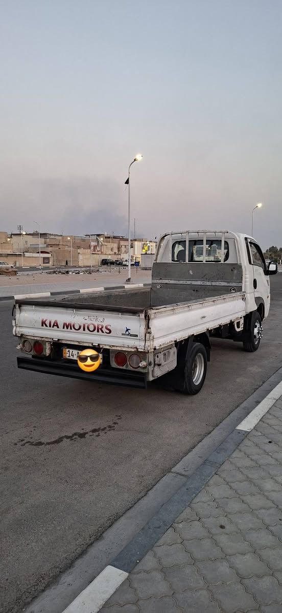 سلام عليكم كيه بنكو للبيع  رقم البصره نكليزي سنويه جديد الغايه 2028 تحويل مباشر مكينه وكيري كفاله حداديه جديده طخم تاير كهربائيات شغاله كله شاصي مكفوله رقم شاصي واضح المكان البصره السعر 75رقم الهاتف ***********  \\***********
