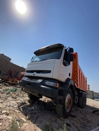 رينو • موديل ٢٠٠٤ • بدي جديد