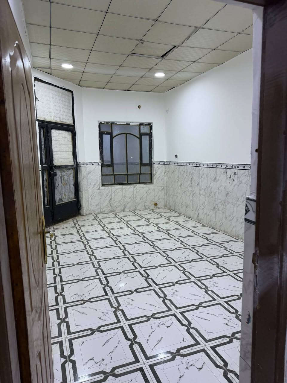 بيت للايجار
♦️عنوان..القبله حي المهندسين
...خلف لواء كاظم...
مساحه 160 متر( طابق واحد)
♦️يحتوي
⬅️ غرفتين نوم
⬅️ هول 
⬅️ديوانيه
⬅️ مطبخ
⬅️ حمام داخلي وخارجي
♦️سعر الايجار ( 600 ) الف
***********

