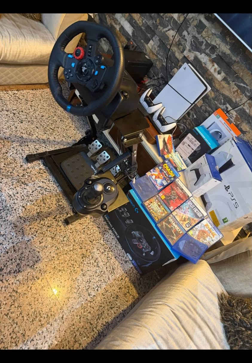 بلي فايف اسلم
الجهاز اخو الجديد ويا جوستكين ويو بي اس والقاعده 
السعر٨٠٠  ألف
وادركسون log29 ويه الكير والاستناد 
السعر ٣٥٠ ألف بيمجال حك الجيه
بغداد السيديه 
***********
