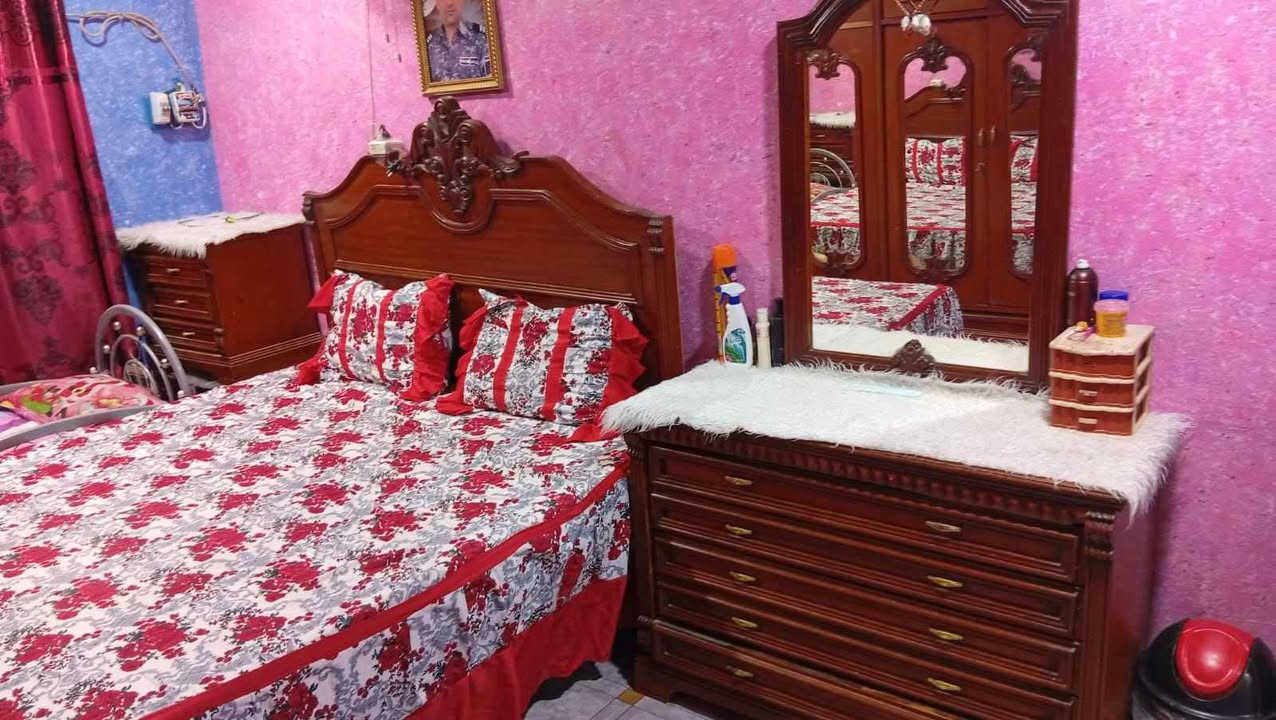 غرفه خشب عراقي باب اول نظيفه  بسعر ٥٠٠ الف وبيها مجال البصرة, العراق
