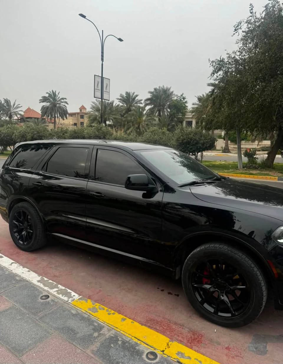 دوج #دورنكو GT 

السياره اربيل ب اسمي 

لون اسود

المواصفات

الموديل :2023

المحرك : 3.6L . V6  (ستة سلندر)
كير صدر كلة كفاله

تايرات بحالة ممتازة

مصابح امامية زنون مع LED مع كشافات دعامية زينون

بصمات عدد 2 للأبواب مع بصمة جنطة وبصمة تشغيل وتشغيل عن بعد
جنطة كهرباء

غرفة السيارة جلد لون اسود واحمر vip

رادار امامي مع مانع تصادم

حساس خلفي اصل

تحذير الخروج عن المسار

تحذير النقطة العمياء

سستم صوت

تدفئة مقود القيادة

مقود رياضي مع تحكم كهربائي

كامرة خلفية دوارة اصل مع الستيرن

شاشة الدشبول الحجم الكبير 10.1 انچ

نظام ملاحة GPS

گير شفتر ستيرنك 

تحكم فول كهرباء لكرسي السائق والراكب 

سستم صوت

تشغيل عن بعد

دفع رباعي 4*4

إطفاء وتشغيل اوتماتيكي

تحكم ستيرن جهتين بلوتوث وحاكية وكروس سرعة وتحكم صوت 

نظام ABS مانع انزلاق
بعد بيها هواي مواصفات

السيارة كفاله عامه بدون صبغ
بدون شخوط وبوارد

ضرر امريكا من جوا السيارة مضروبة يم اذن المحرك صاعدة رصيف ومبدلة مكينة بلادية مكفولة شواصي وكلشي 

غير هذا مكفولة السيارة 

مكانها بغداد المنصور

السعر المطلوب :275

التواصل  رسائل واتساب :***********
