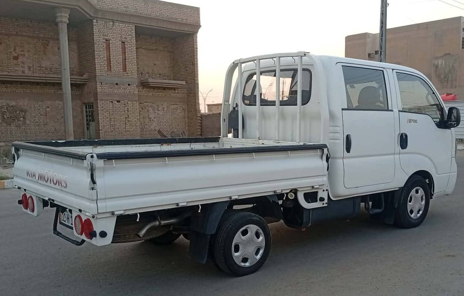 للبيع كيا دبل قماره موديل 2016 رقم بغداد نكليزي
ماشيه 150 الف سياره وضع شركه العنوان بغداد
***********
***********
