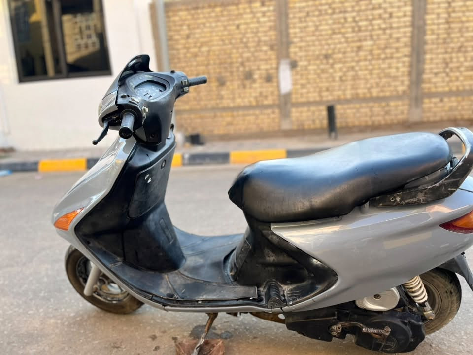 سلام عليكم دراجه فراشه كلشي ماعايزه سلف هندر لايتات كله شغال لا تنقيص ولا تبخير دراجه مال جناي خير من الله هاذه رقم بي واتساب ***********
