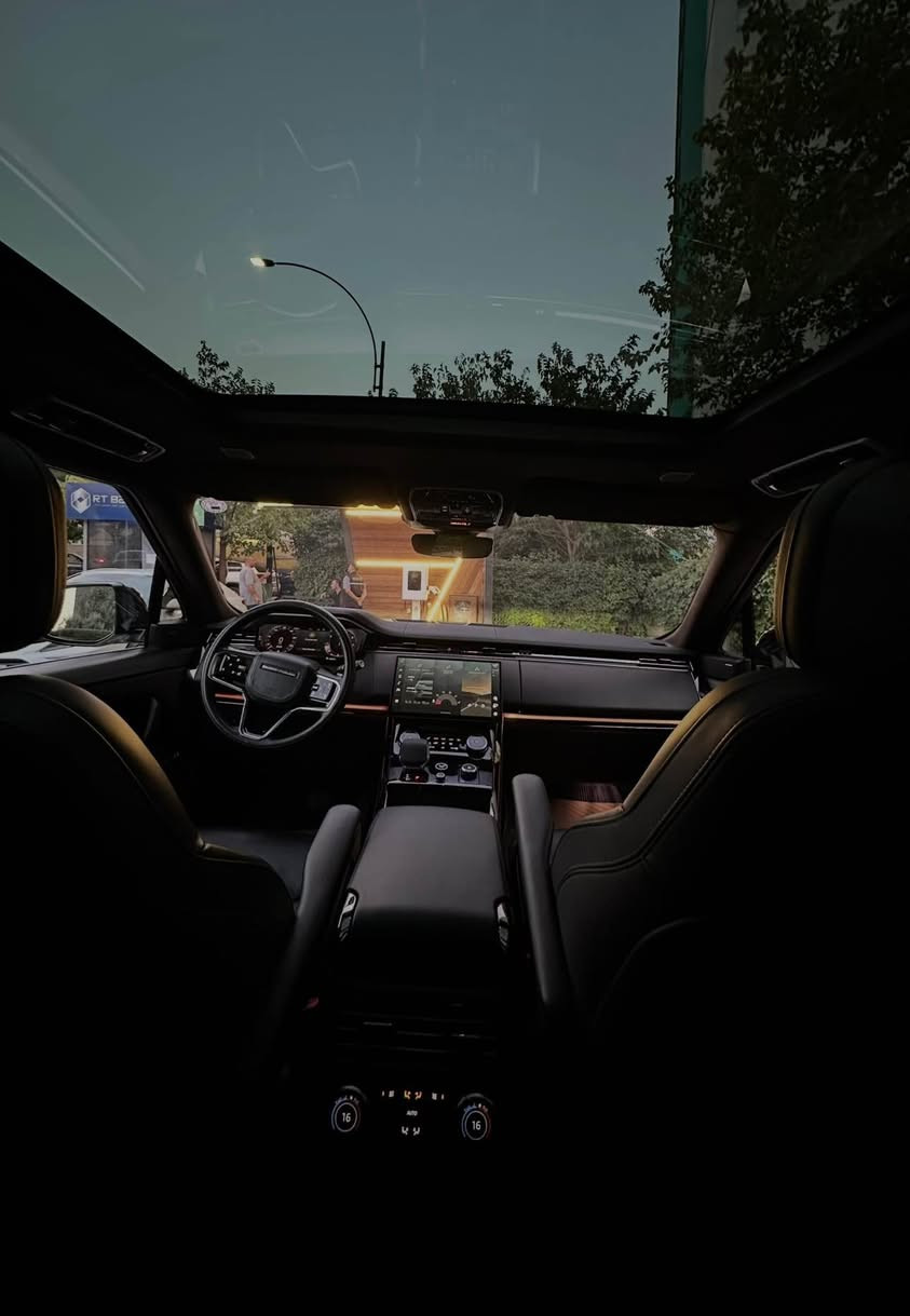 Range Rover Sport 2023 
P360

ڕانج ڕۆڤەر سپۆڕت ٢٠٢٣
‎٢٩ هەزار کم حقیقی ڕۆیشتووە نموونەیە لە جوانیدا سەیارەکە . فول فول مواصەفات
پانۆراما و دۆسە کارەبا
٢ پارچەی بۆیاخە بێ ناوگرتن هیچی کەی پێوە نیە 
سەیارەکە ماڵی دۆستە  وەک سفر ماوەتەوە 

نرخی ٦٣٥ گەڵا و کەمێک مەجال 

تکایە گەر مشتەری نیت بۆ سعر تاقیکردنەوە پەیوەندی مەکەن

***********

*********** السليمانية, العراق
