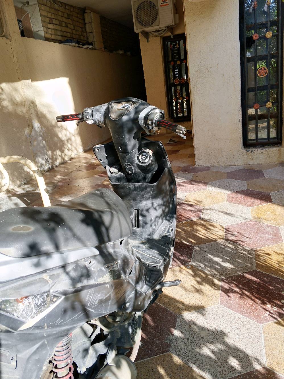 محركة نظيف • تعبان شوية • رايدلة شغل