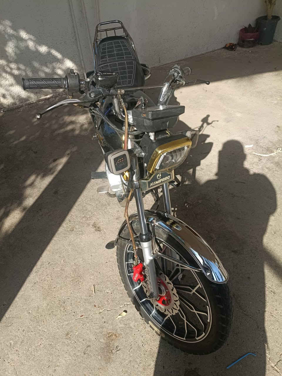 سونك دراجه كامله موديل24كهربائيات مكينه بس الدشبول من غسلتهه طفه والباقي كله شغال بيع سريع السعر 550مكاني قرب جسر المثنى ***********
